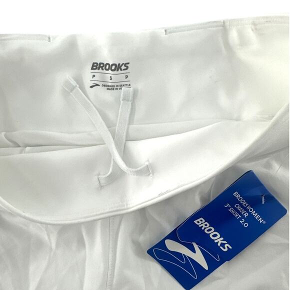 Brooks Women's White Chaser 2.0 Running 3" Shorts Size S - Picture 8 of 10